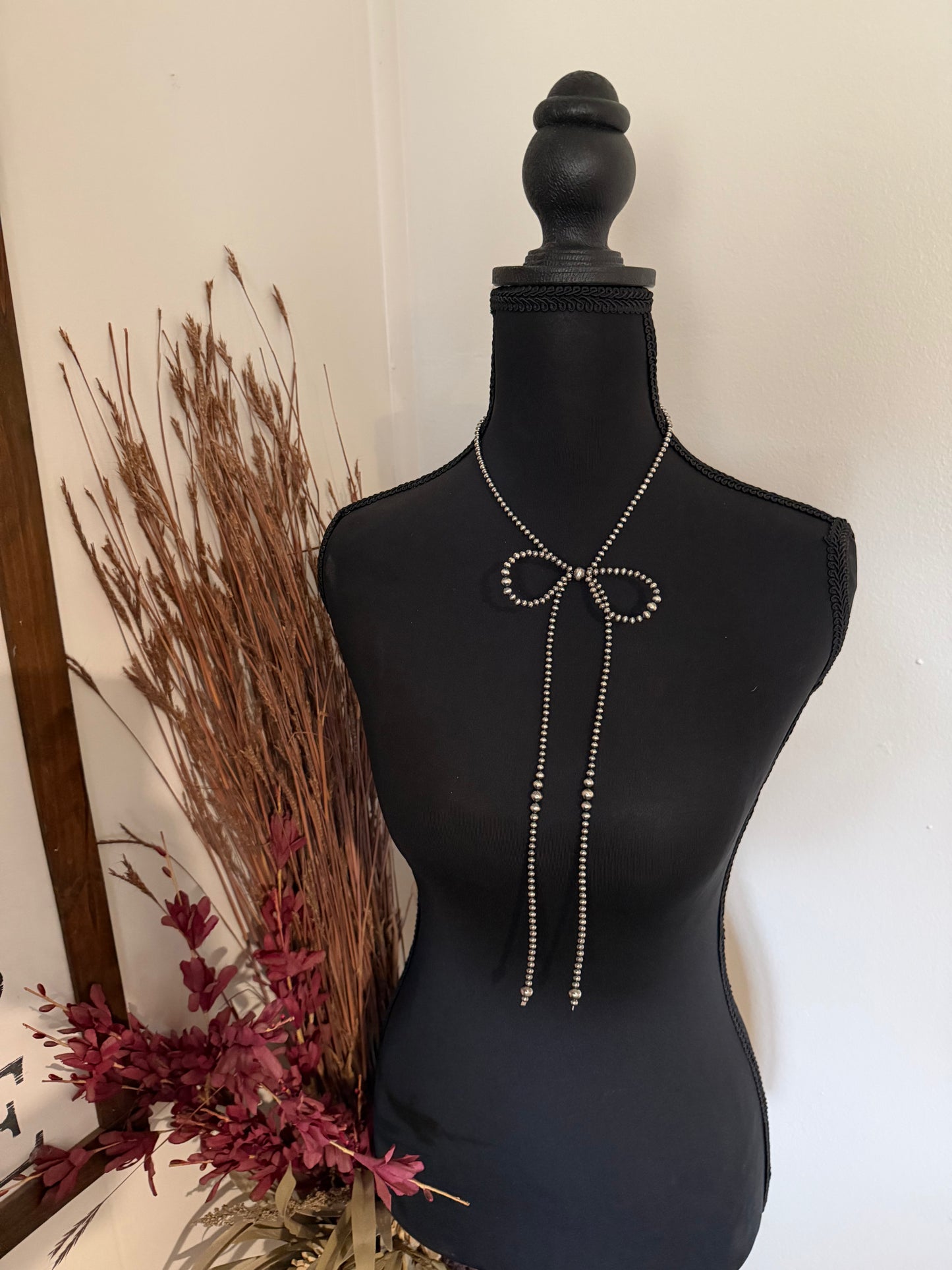 Lariat Style Bow Necklace