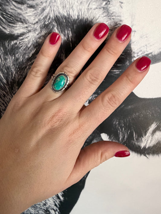 Oval Royston Shadowbox Ring Size 8.5