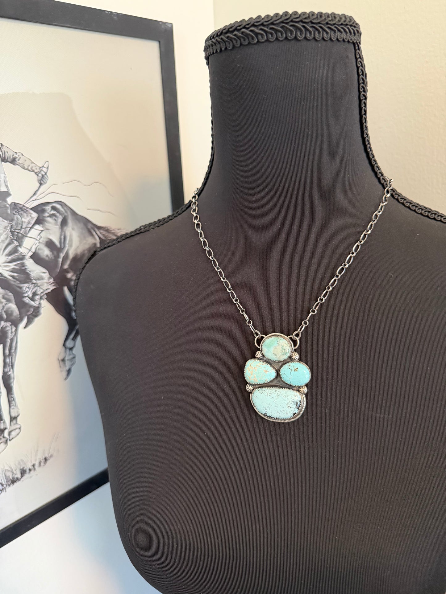 Hubei 4 Stone Cluster Necklace