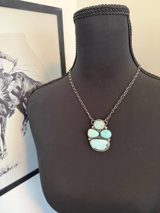 Hubei 4 Stone Cluster Necklace