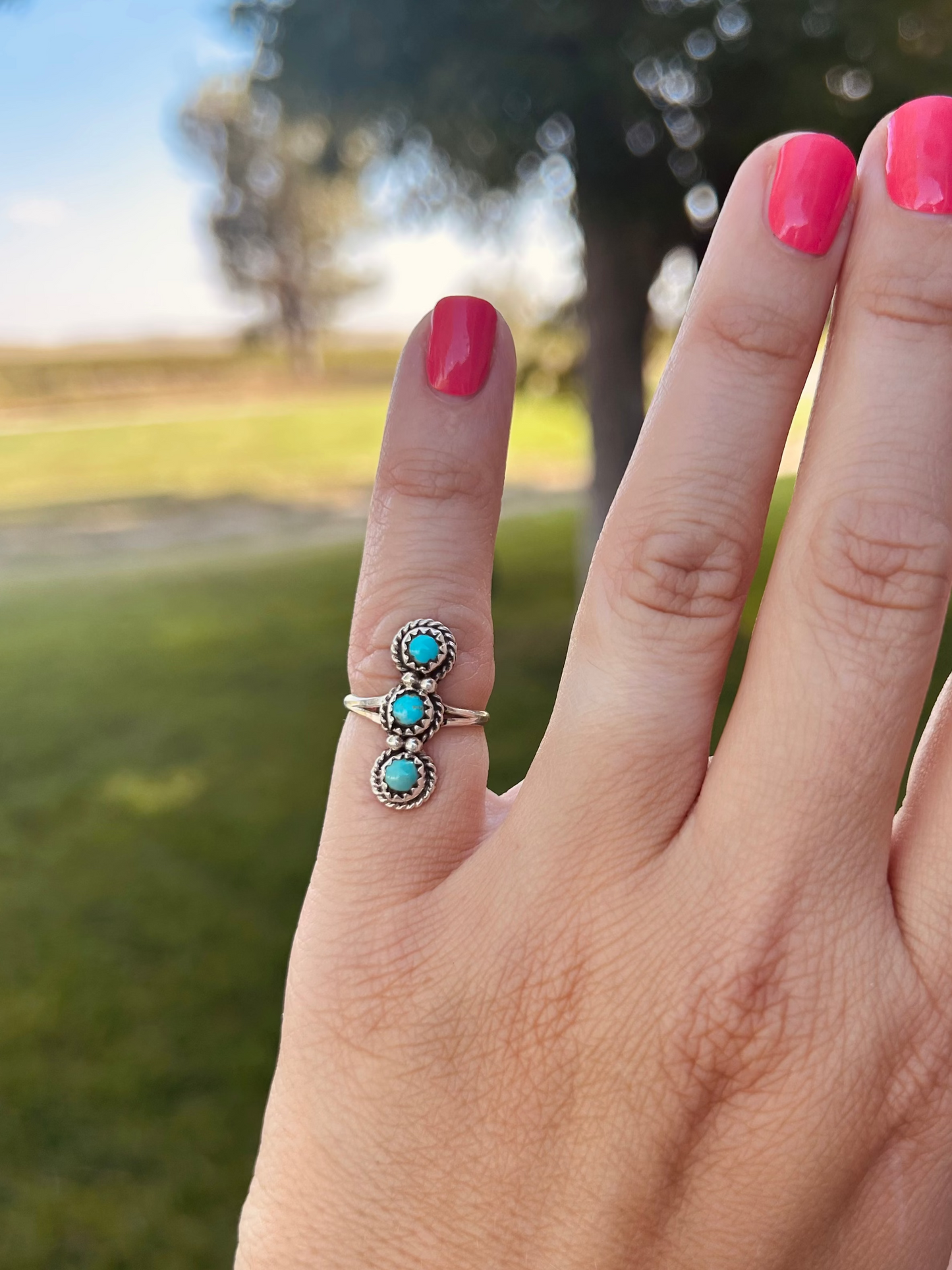 3 Stone Kingman Ring A Size 4.5